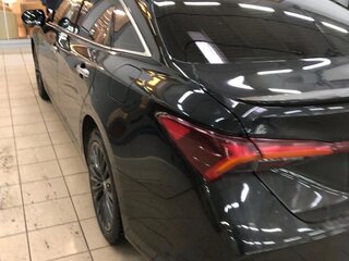 2022 Toyota Avalon V, чёрный, 3000080 рублей, вид 2