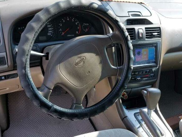 2000 Nissan Maxima V (A33), бежевый, 500000 рублей - вид 7