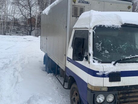 1988 Nissan Atlas, белый, 600000 рублей, вид 2
