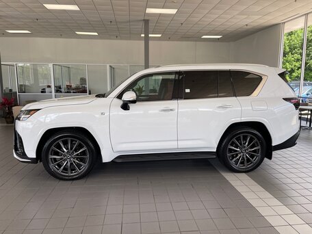 Lexus LX IV