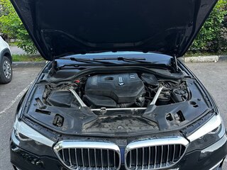 2018 BMW 5 серии 520i VII (G30/G31/G38), чёрный, 1950000 рублей, вид 4