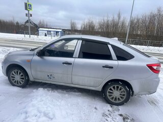 2015 Lada (ВАЗ) Granta I, серебристый, 620000 рублей, вид 3