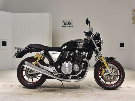 2017 Honda CB 1100, чёрный, 900000 рублей, вид 5