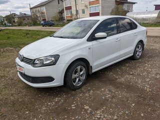 2014 Volkswagen Polo V, белый, 1050000 рублей, вид 1