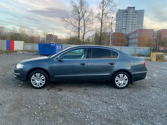 2010 Volkswagen Passat B6, синий, 787000 рублей - вид 4