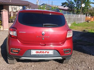2018 Renault Sandero Stepway II, красный, 1000000 рублей, вид 3