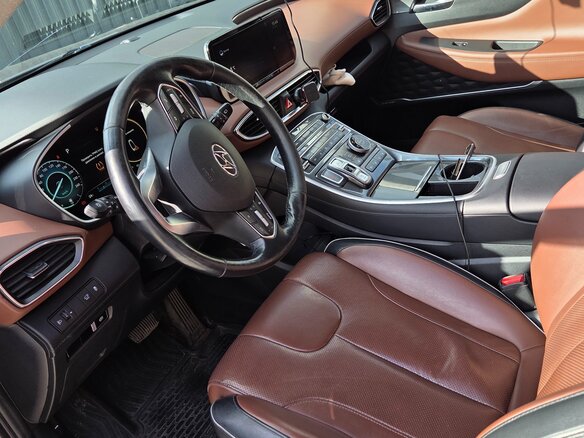 2021 Hyundai Santa Fe IV Рестайлинг, коричневый, 2680000 рублей - вид 13