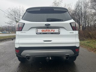 2018 Ford Kuga II Рестайлинг, белый, 1700000 рублей, вид 4