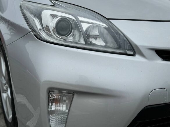 2012 Toyota Prius III Рестайлинг (XW30), серебристый, 1250000 рублей - вид 17