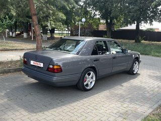 1995 Mercedes-Benz E-Класс 200 I (W124), серый, 1500000 рублей, вид 5