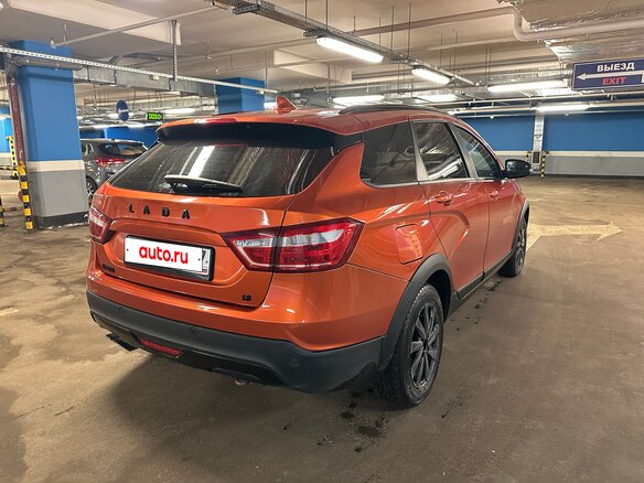 2019 Lada (ВАЗ) Vesta SW Cross I, оранжевый, 720000 рублей - вид 5
