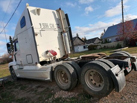 2004 Freightliner Century Class, белый, 1550000 рублей, вид 3