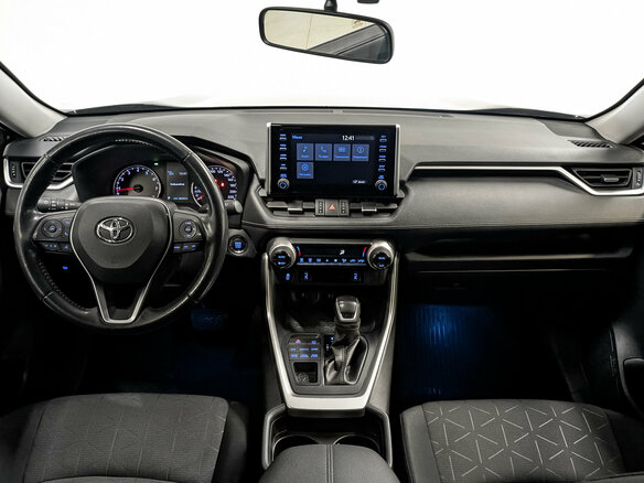 2020 Toyota RAV4 V (XA50), синий, 2950000 рублей - вид 13