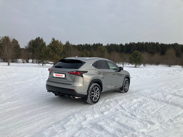 2016 Lexus NX 200t I, серый, 3300000 рублей - вид 4