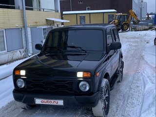 2015 Lada (ВАЗ) 2121 (4x4) I Рестайлинг, чёрный, 800000 рублей, вид 3