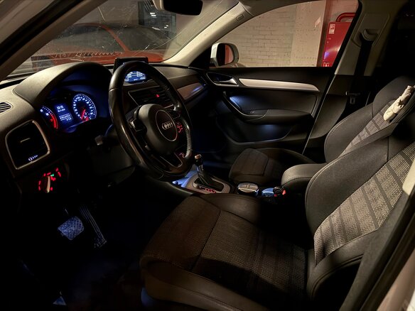 2015 Audi Q3 I (8U) Рестайлинг, белый, 2150000 рублей - вид 7