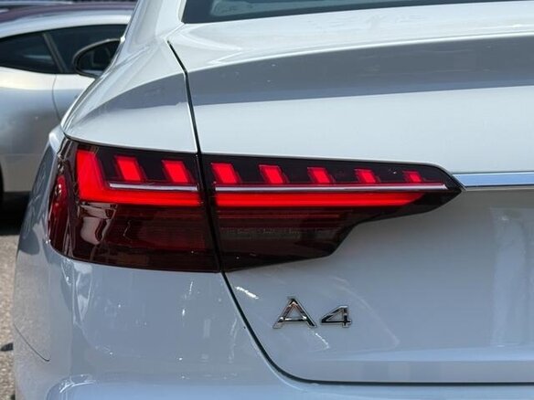 2022 Audi A4 35 TFSI V (B9) Рестайлинг, белый, 2120005 рублей - вид 9