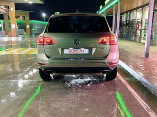 2015 Volkswagen Touareg II Рестайлинг, бежевый, 3500000 рублей, вид 3