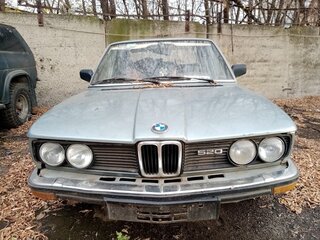 1977 BMW 5 серии 520i I (E12) Рестайлинг, серый, 1500000 рублей, вид 3