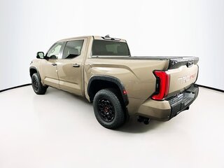 2025 Toyota Tundra CrewMax III, бежевый, 11104249 рублей, вид 2