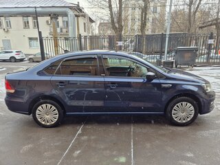 2017 Volkswagen Polo V Рестайлинг, синий, 1050000 рублей, вид 3