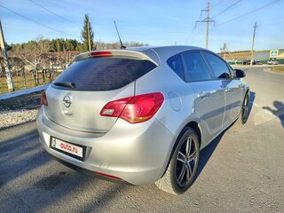 2012 Opel Astra J, серебристый, 690000 рублей, вид 3