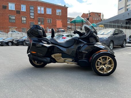 2018 BRP Can-Am Spyder, чёрный, 2500000 рублей, вид 4