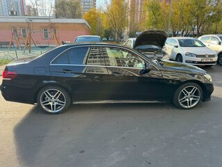 2015 Mercedes-Benz E-Класс 250 CDI IV (W212, S212, C207) Рестайлинг, чёрный, 2570000 рублей, вид 3