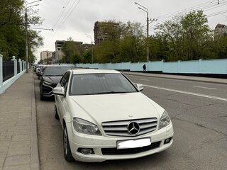 2008 Mercedes-Benz C-Класс 230 III (W204), белый, 999999 рублей, вид 1