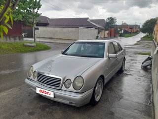 1996 Mercedes-Benz E-Класс 420 II (W210, S210), серебристый, 600000 рублей, вид 2