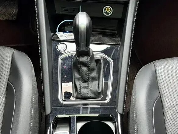 2023 Jetta VS7 I Рестайлинг 1, белый, 1690213 рублей - вид 14