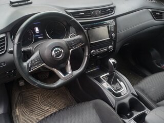 2017 Nissan Rogue II Рестайлинг, серебристый, 1600000 рублей, вид 4