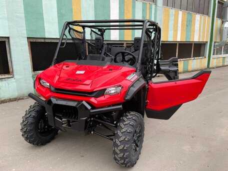 2022 Honda Pioneer, красный, 3400000 рублей, вид 3