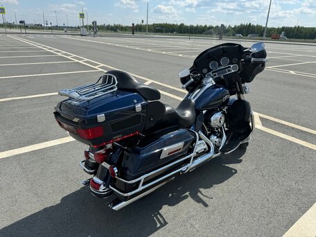 2013 Harley-Davidson Electra Glide, синий, 1150000 рублей, вид 2