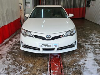 2013 Toyota Camry US Market VII (XV50), белый, 1700000 рублей, вид 1