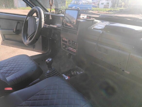 2004 Lada (ВАЗ) 21093i, чёрный, 390000 рублей - вид 9