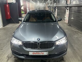2019 BMW 5 серии 520i VII (G30/G31/G38), серый, 4000000 рублей, вид 2