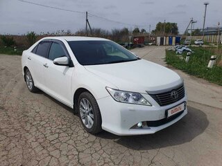 2013 Toyota Camry VII (XV50), белый, 1900000 рублей, вид 4