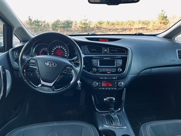 2015 Kia Ceed II, серый, 1250000 рублей - вид 8