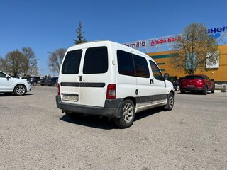 2008 Citroen Berlingo I Рестайлинг, белый, 380000 рублей, вид 4