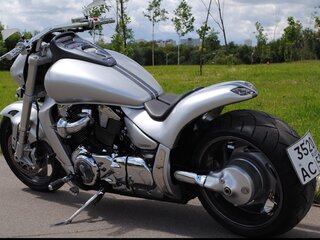 2006 Suzuki Boulevard M109R, серебристый, 1300000 рублей, вид 4