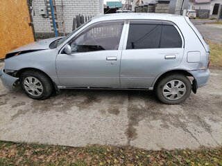 1998 Toyota Starlet V (P90), серебристый, 210000 рублей, вид 3