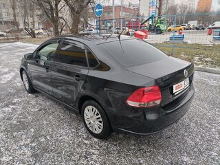 2012 Volkswagen Polo V, чёрный, 700000 рублей, вид 5