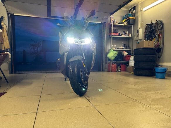 2020 BMW C 400 GT, серый, 820000 рублей - вид 4