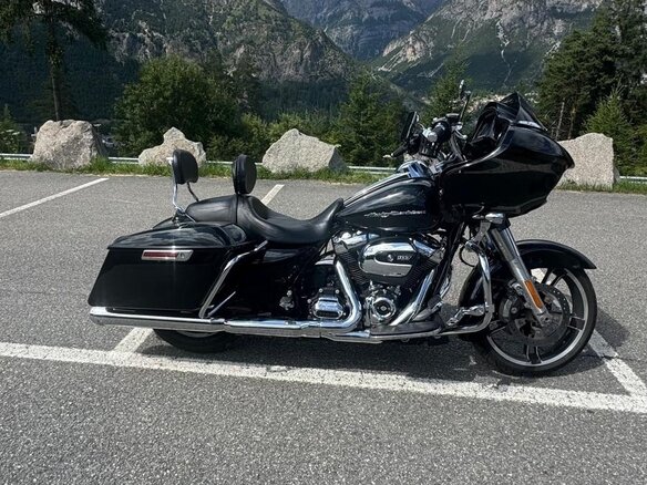 2017 Harley-Davidson Road Glide Special, чёрный, 1400000 рублей - вид 4