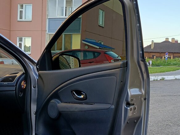 2010 Renault Fluence I, коричневый, 800000 рублей - вид 30