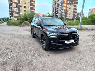 2013 Toyota Land Cruiser 200 Series Рестайлинг 1, чёрный, 3900000 рублей, вид 1