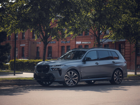 2022 BMW X7 M60i I (G07) Рестайлинг, серый - вид 31