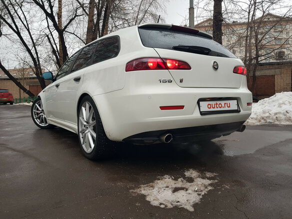 2008 Alfa Romeo 159, белый - вид 9
