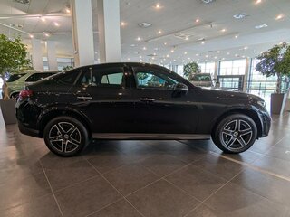2026 Mercedes-Benz GLC Coupe 260 II (C254), чёрный, 8600000 рублей, вид 4